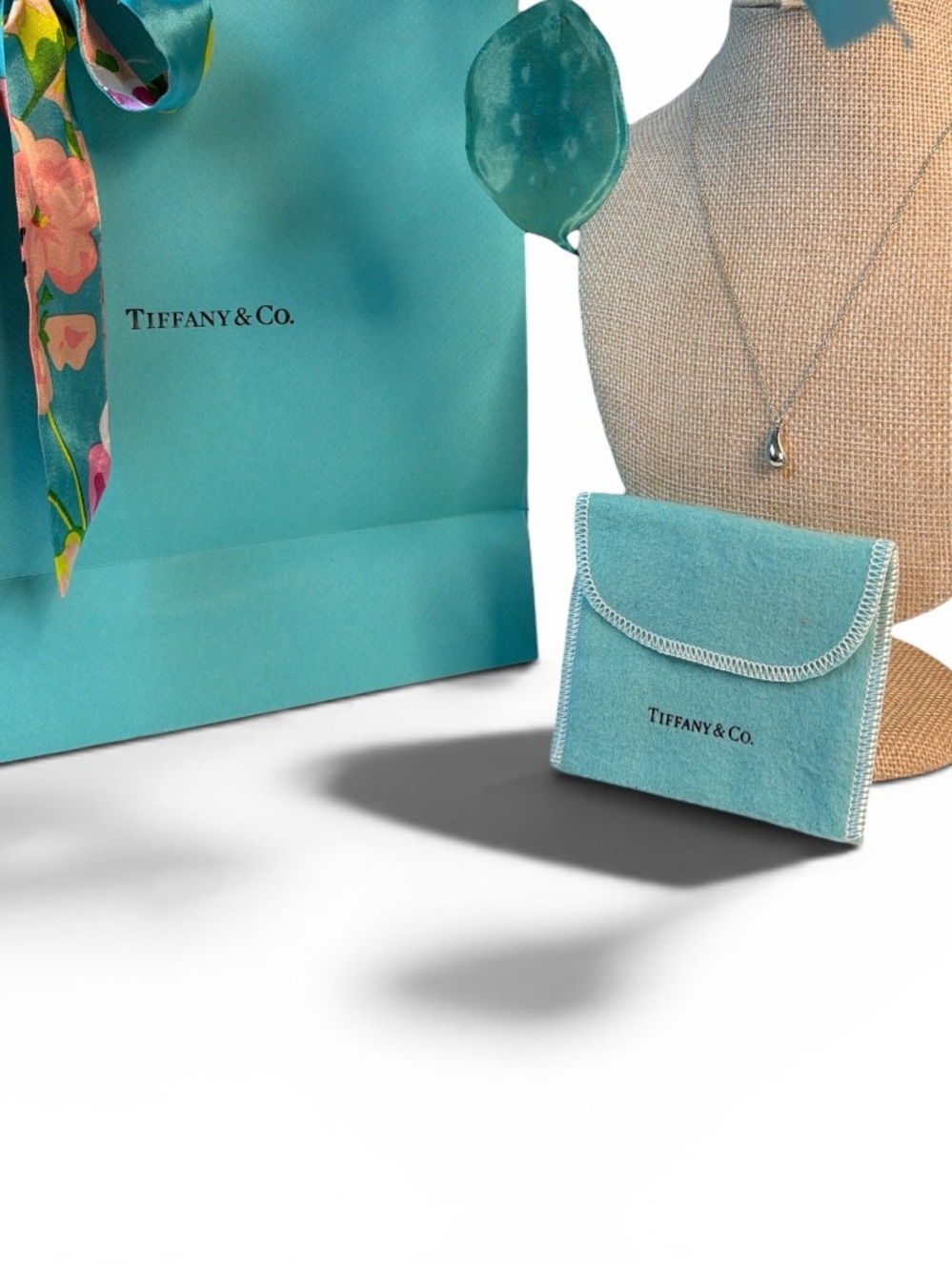 Tiffany & Co. Elsa Peretti sterling silver teardrop pendant necklace & Bag - Picture 2 of 9